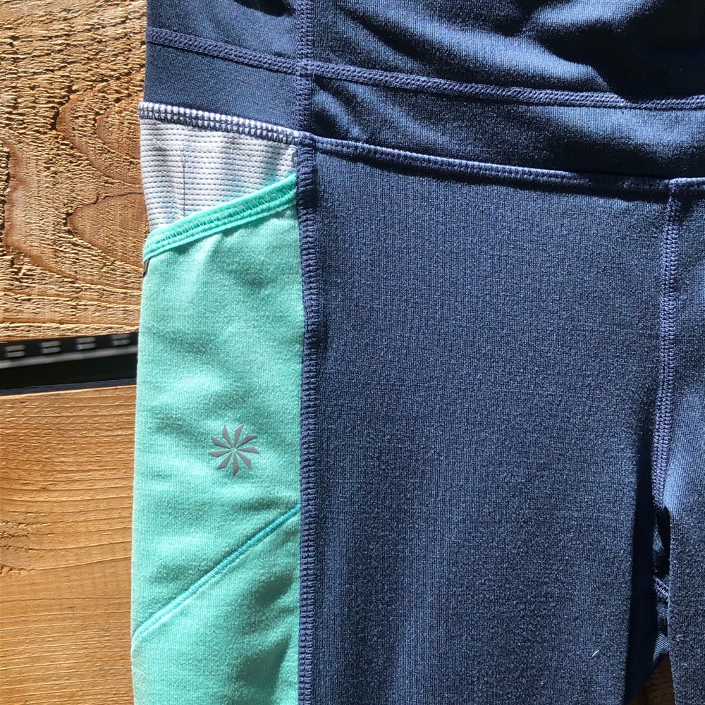 Athleta Knee Length Leggings